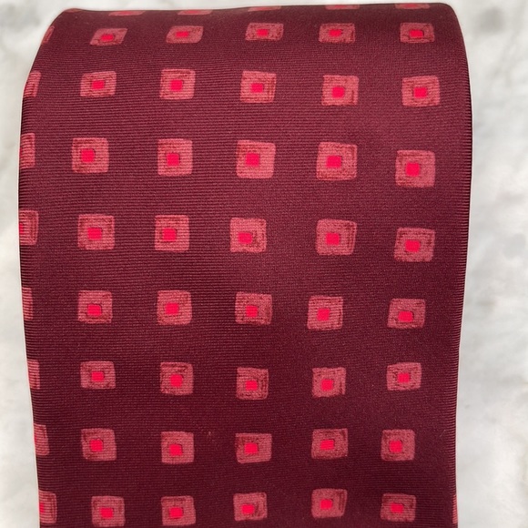 Men’s Hugo Boss silk tie - Picture 2 of 5